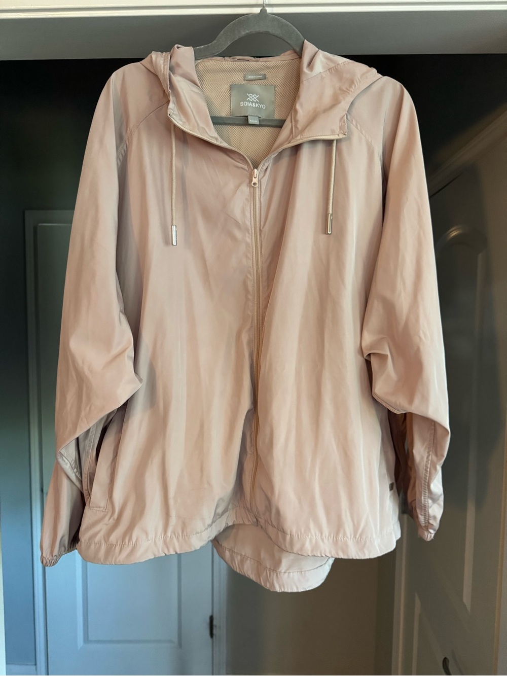 SOIA & KYO Oaklynn Hooded Water Repellent Windbreaker Pink 1X